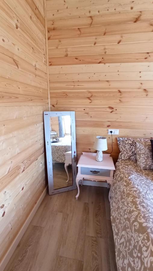 Las Cabanas De Tino Cimanes del Tejar Exterior foto